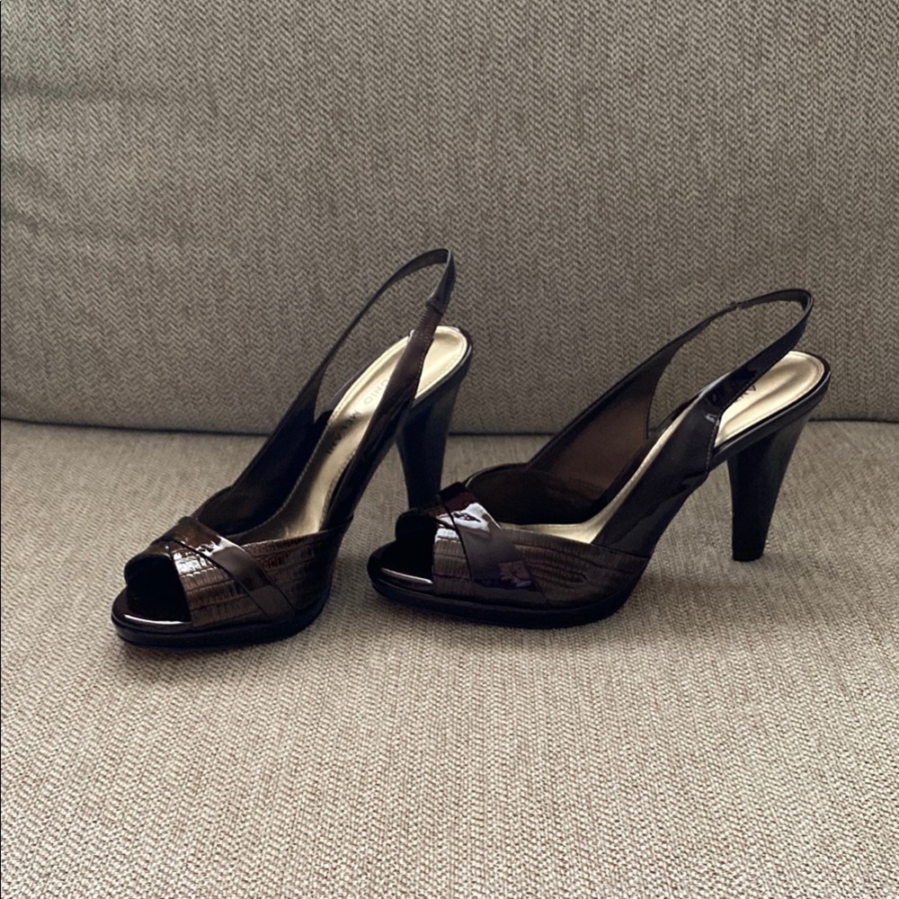 ANTONIO MELANI Brown Peep-Toe Slingback Heels